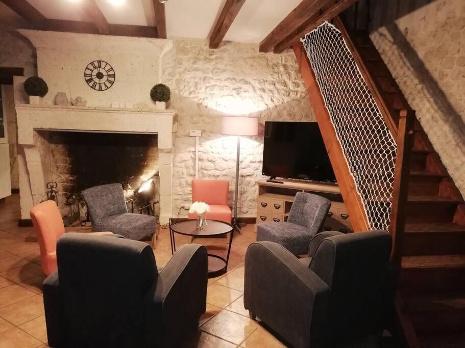 Maison Charentaise A La Campagne Becheresse Zewnętrze zdjęcie